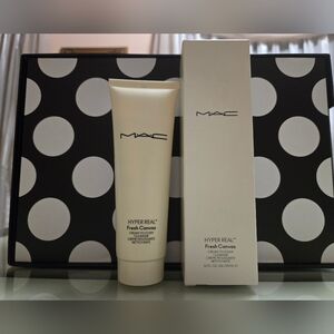 ✨️M.A.C Cleanser✨️